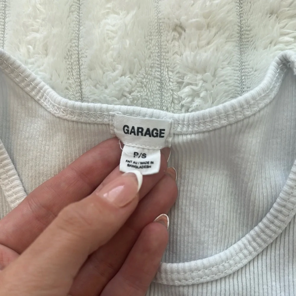 Garage Crop Tank - Picture 4 of 4